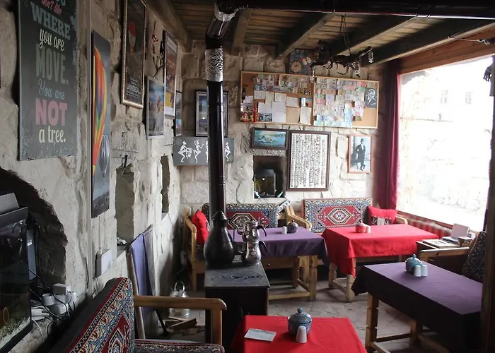 Albergue In Peace Cave