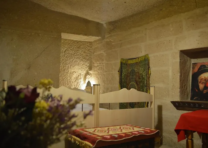 Albergue In Peace Cave