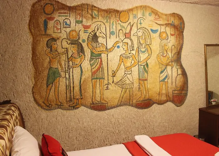 Albergue In Peace Cave